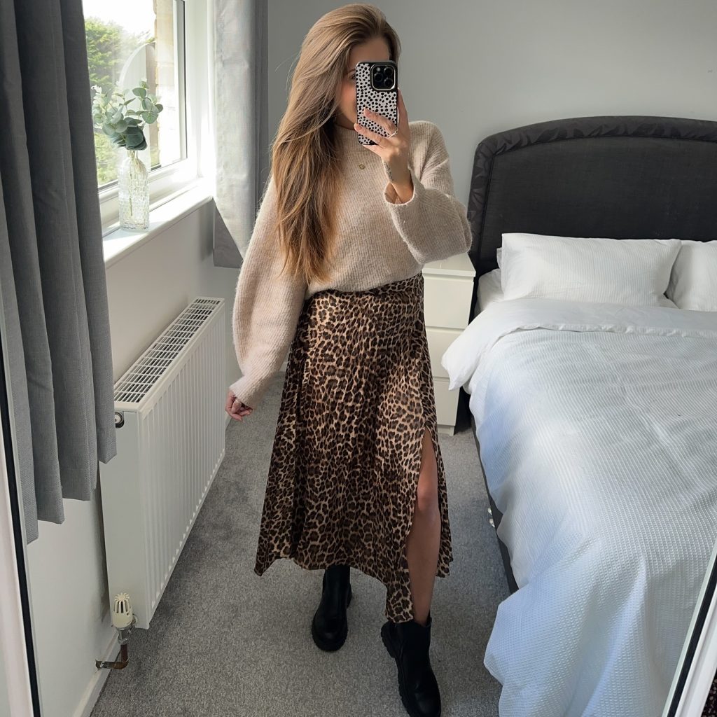 comfy leopard outfit