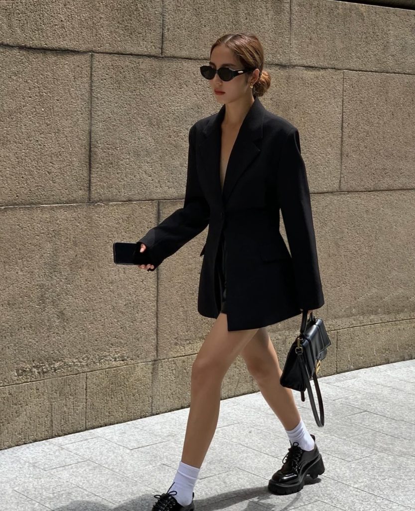 stunning black blazer outfit
