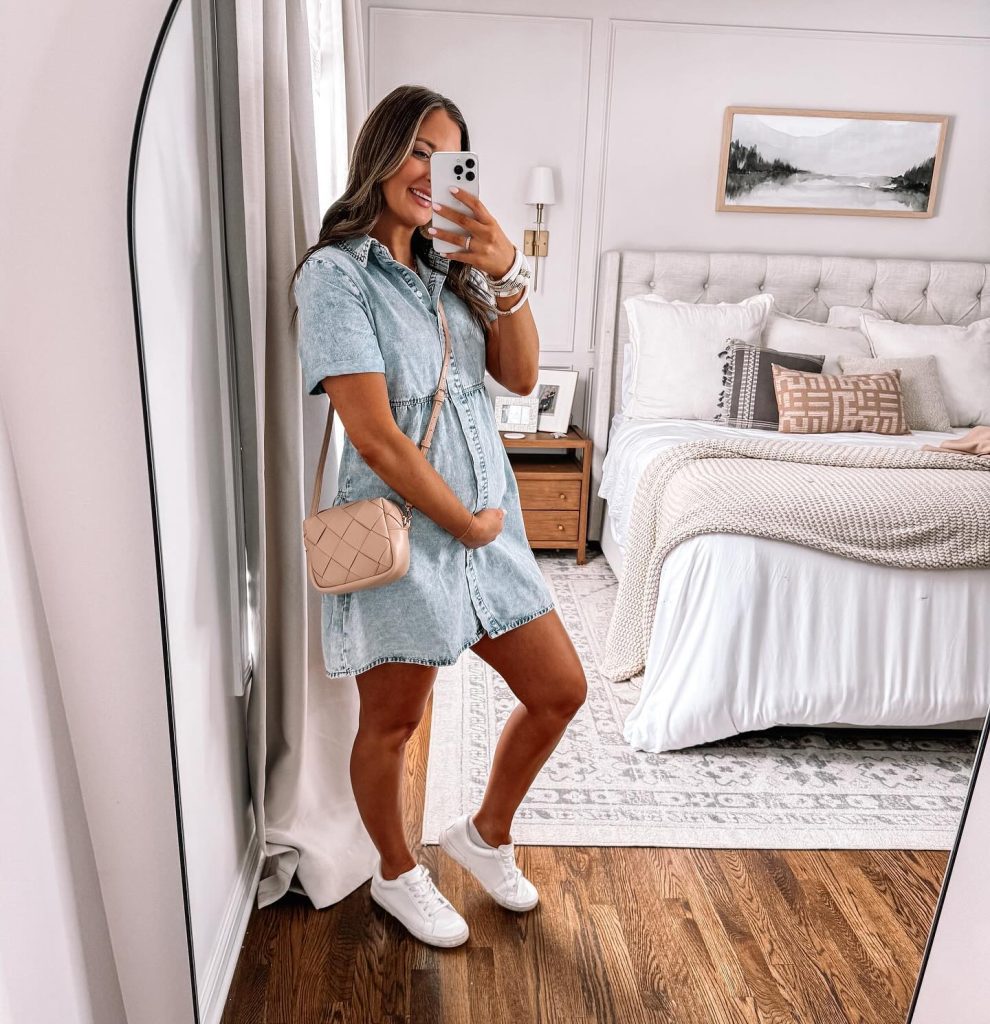 denim cute maternity outfit