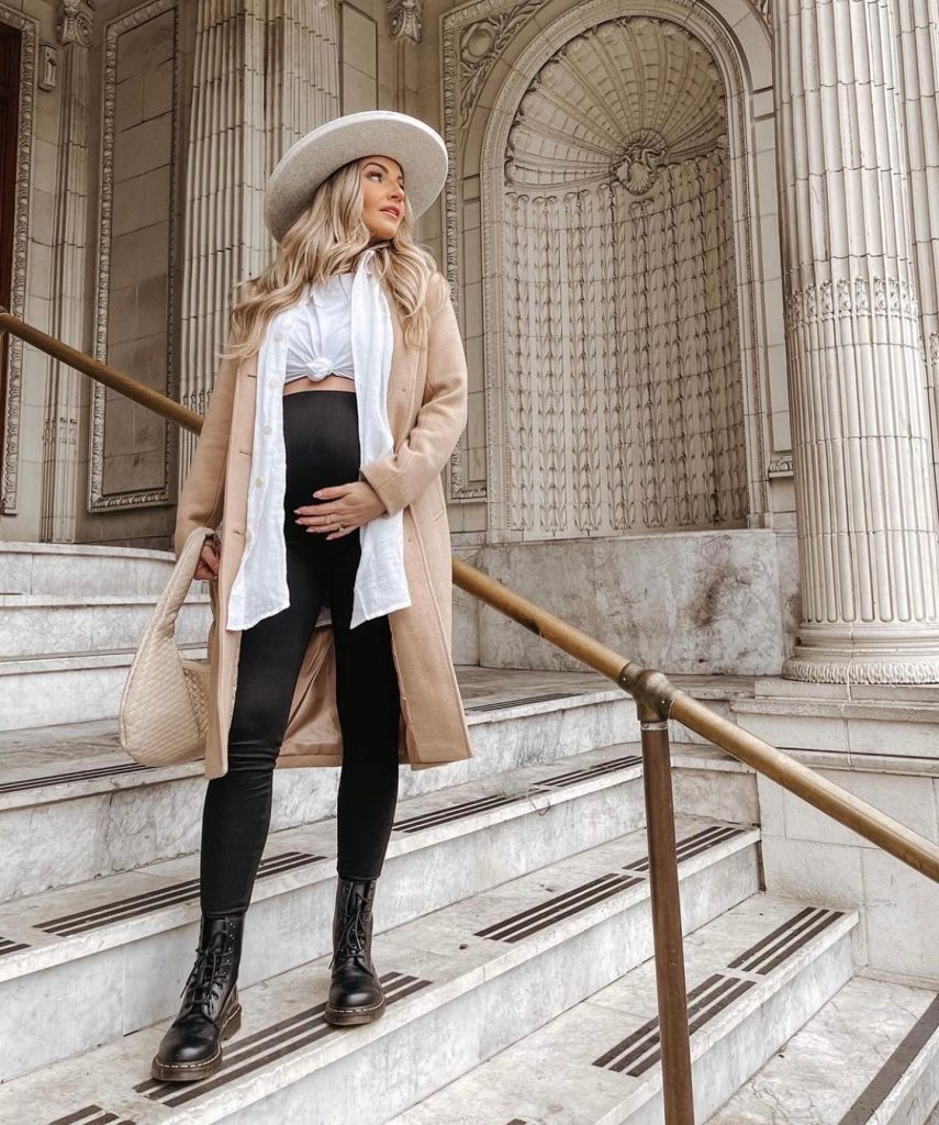 gorgeous maternity legging outfit