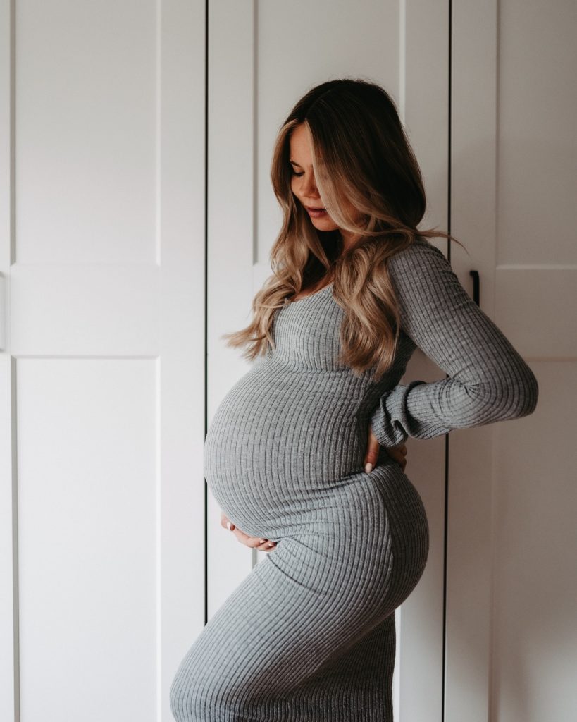 long winter maternity outfit