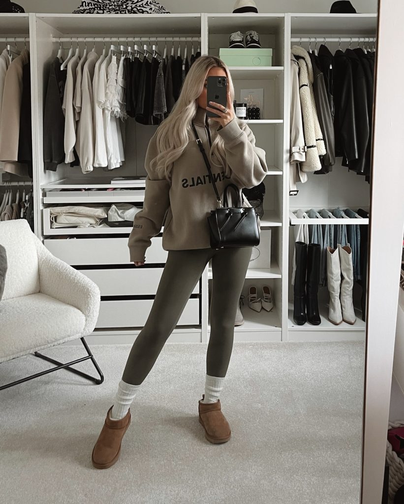lovelyhoodie leggin outfit