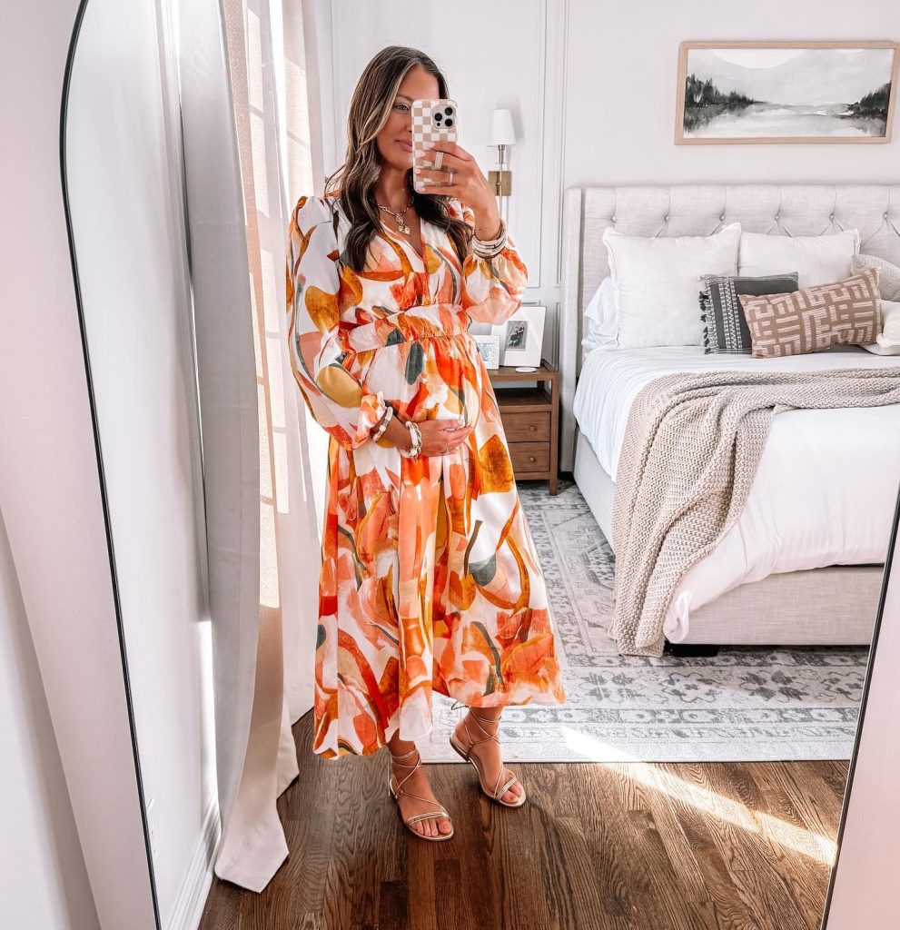 orange cute maternity outfit