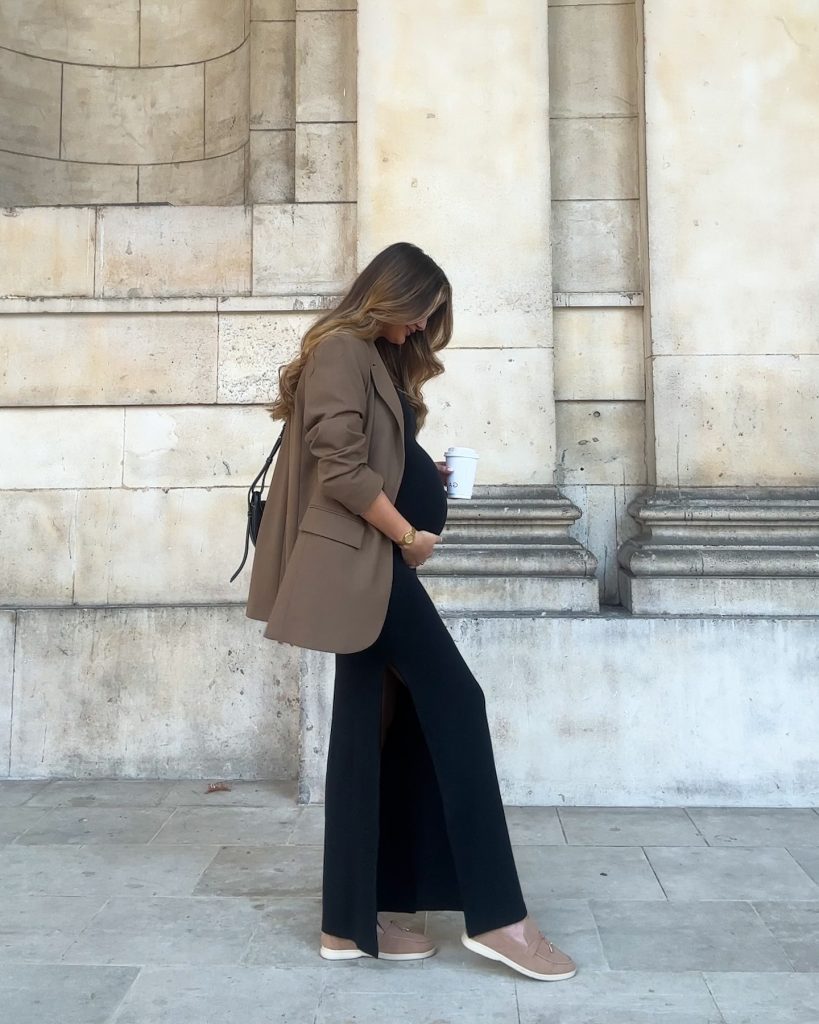perfect cute maternity outfit