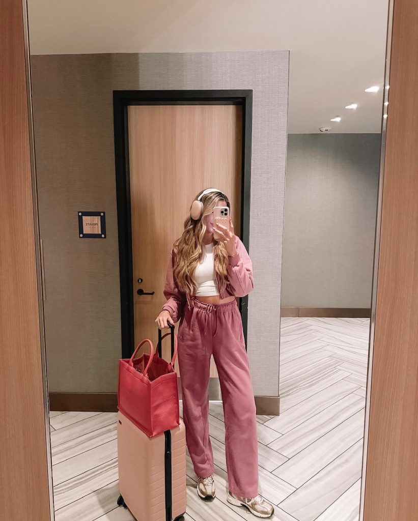 pink cute airport outfit