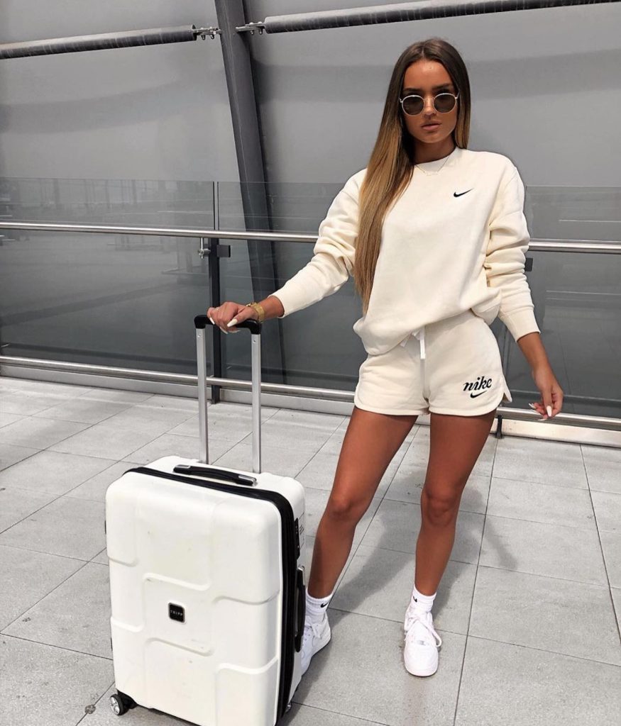 short winter airport look