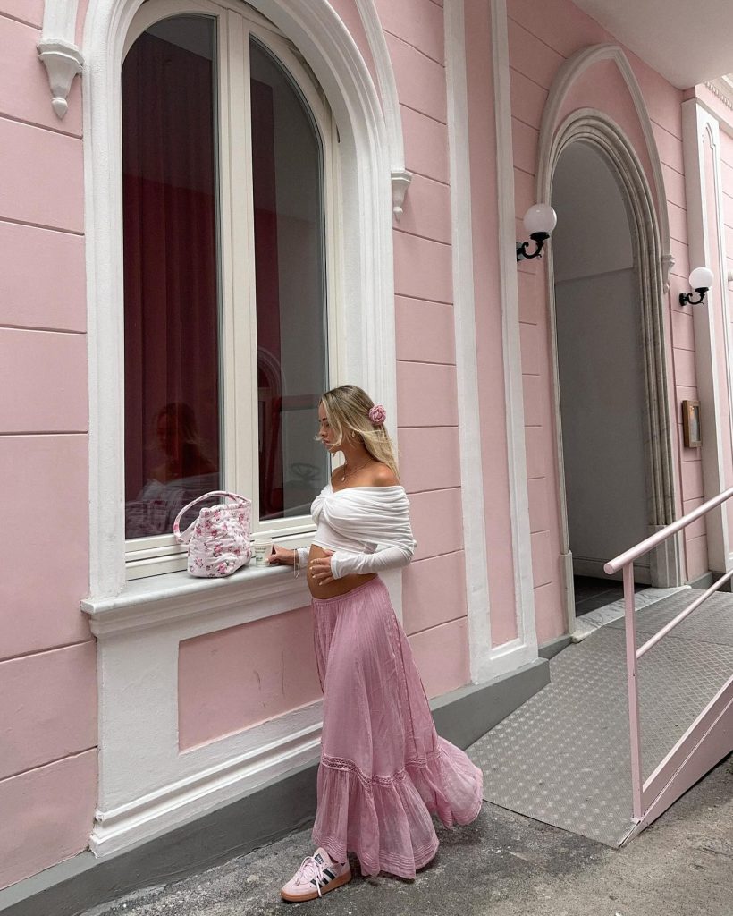 skirt cute maternity outfit