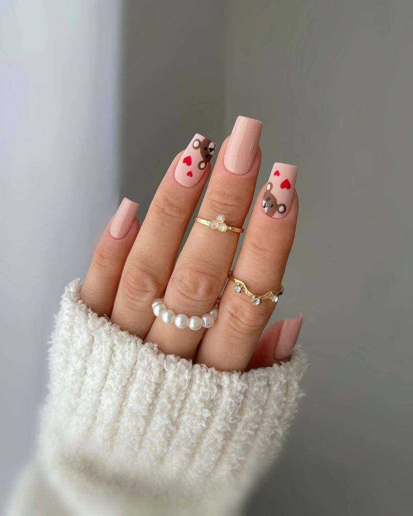 teddy valentine nails