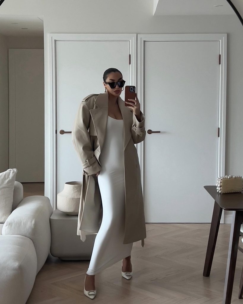 trenchcoat winter maternity outfit