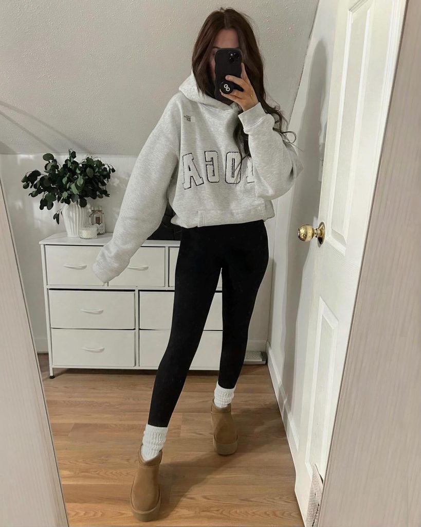 whitehoodie legging outfit