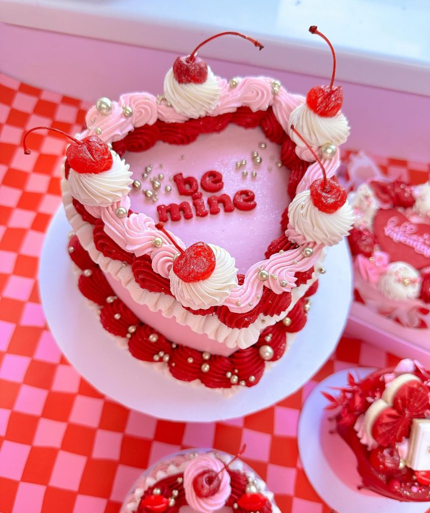 bemine valentine cake