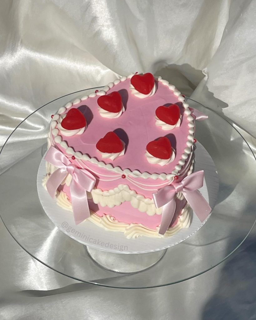 buttercream valentine cake