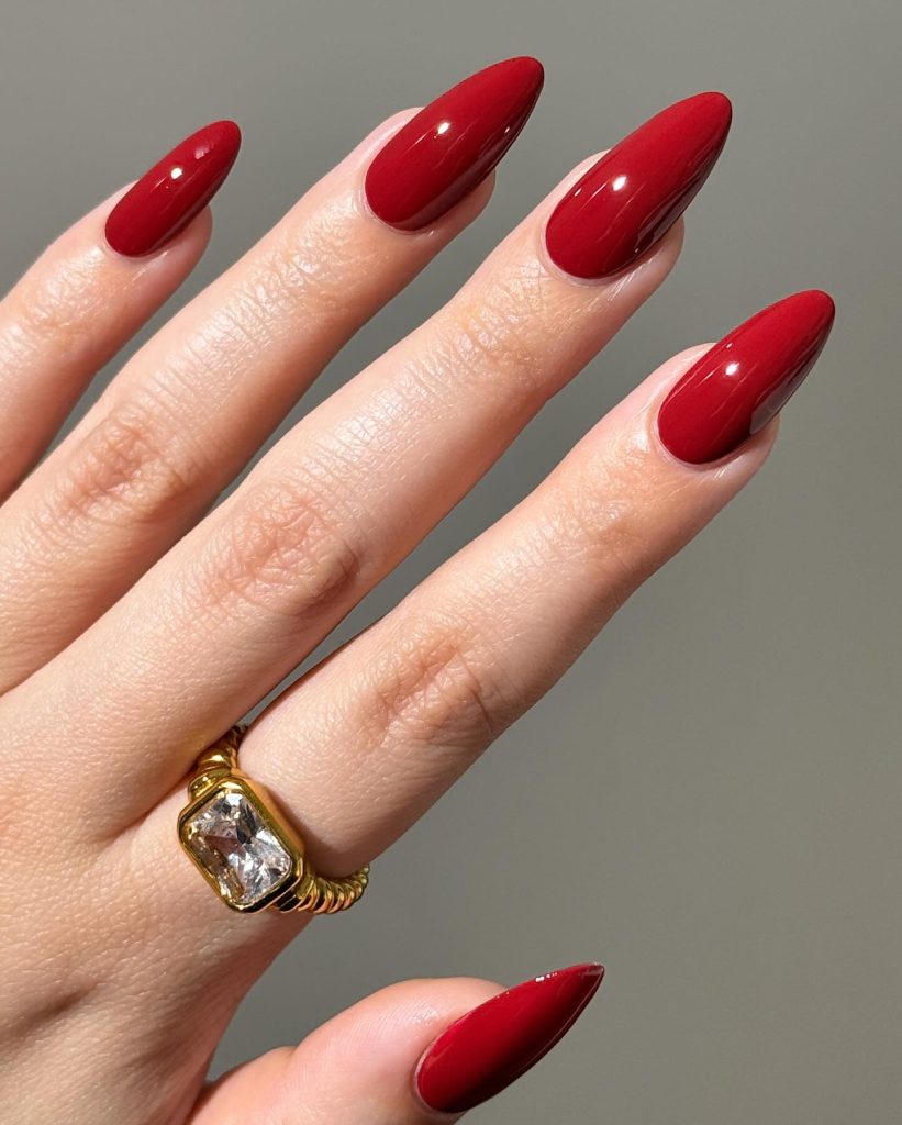 glossy red valentine nails