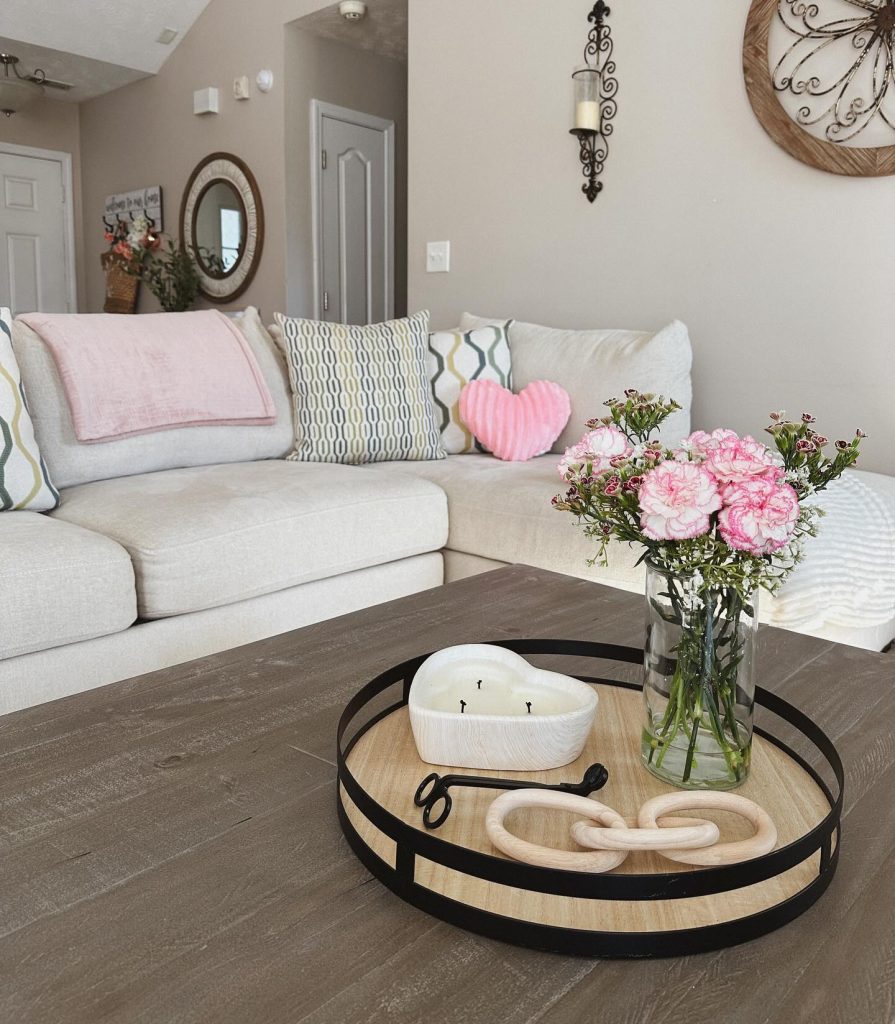 pink valentine decor
