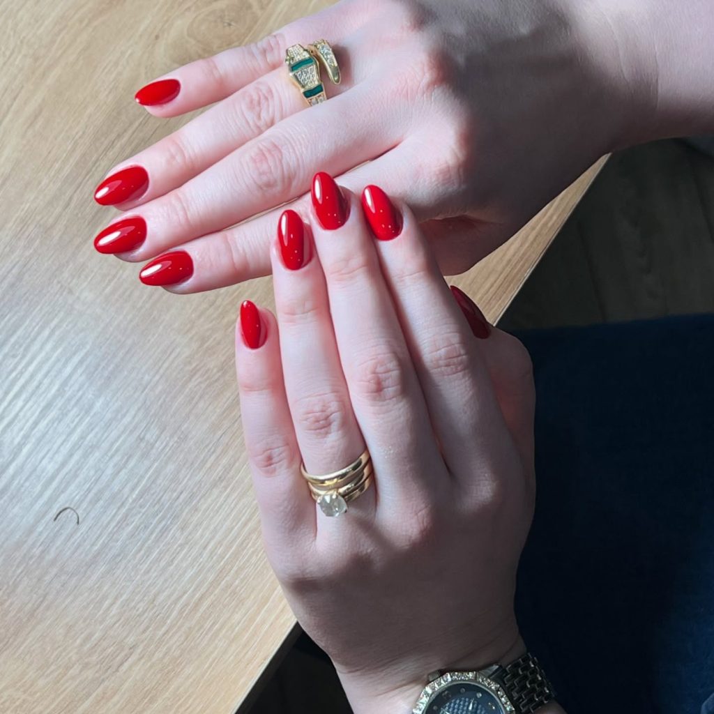 short red valentine nails