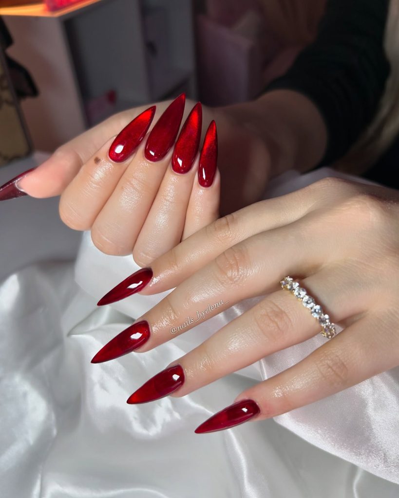 square-red-valentine-nails