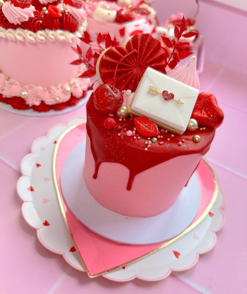 unique valentine cake