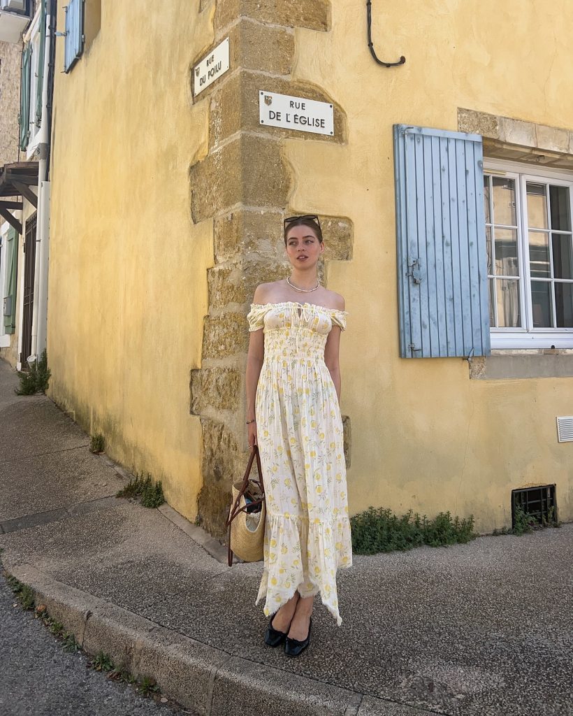 beautiful flowy sundress summer outfit