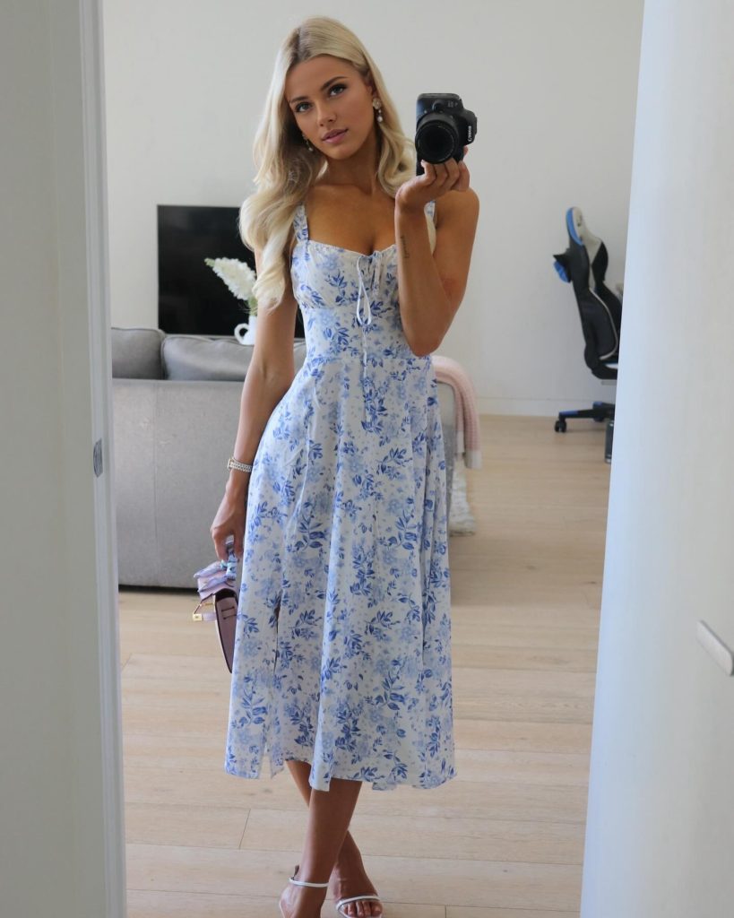 blue flowy sundress summer outfit
