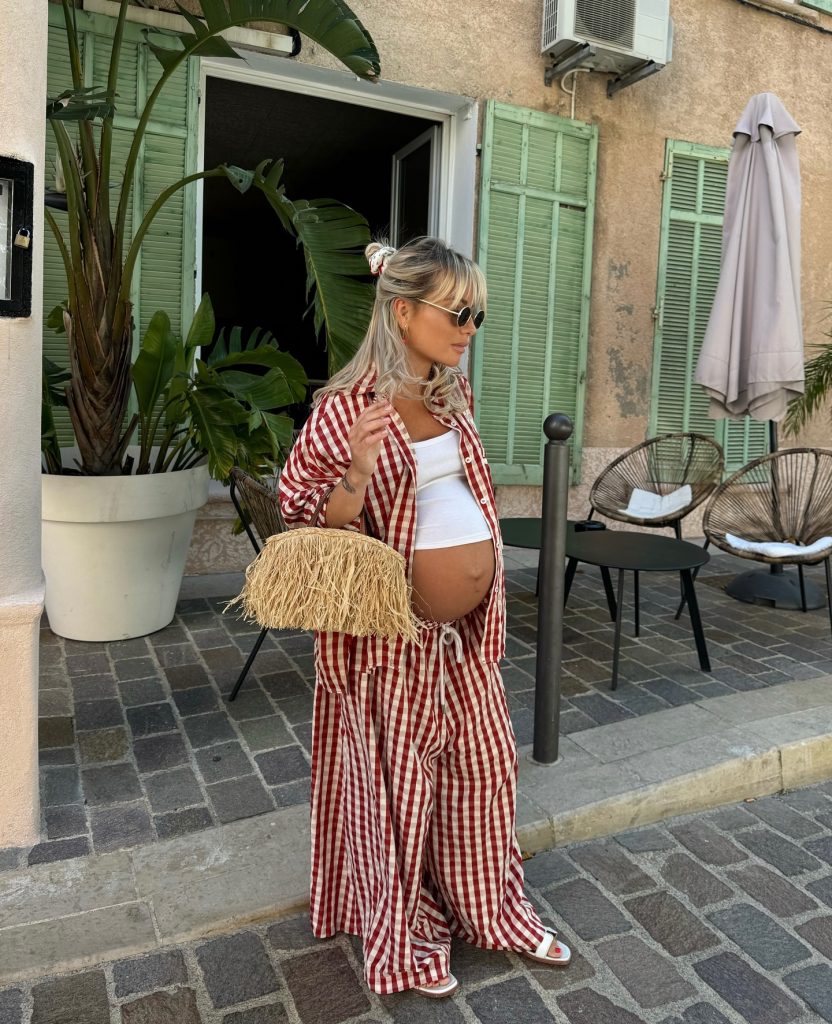 cool summer maternity outfit
