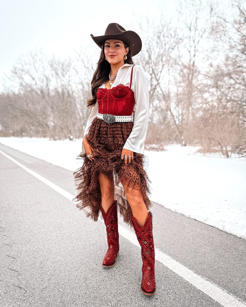 amazing cowgirl outfit