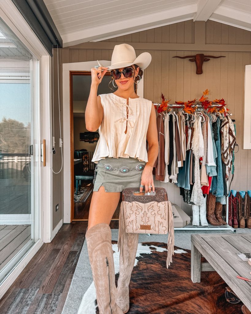 beautiful cowgirl outfit
