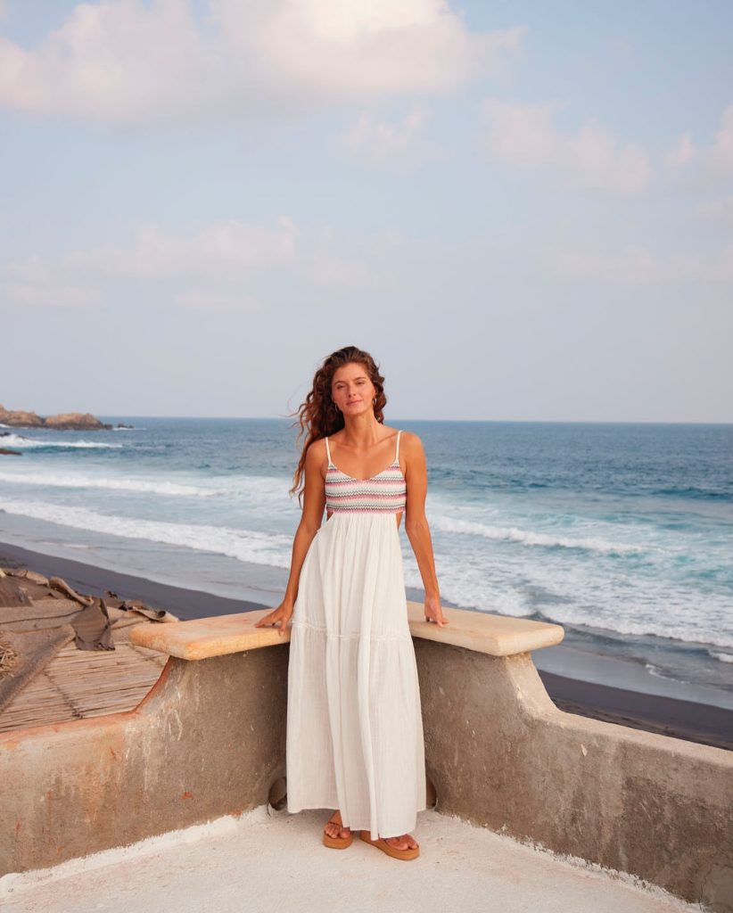simple-flowy-maxi-dress