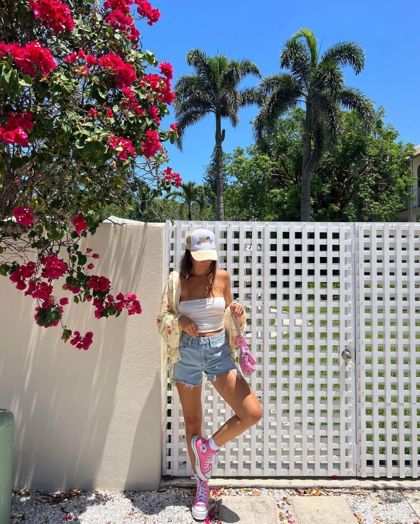 short summer pastel outfit